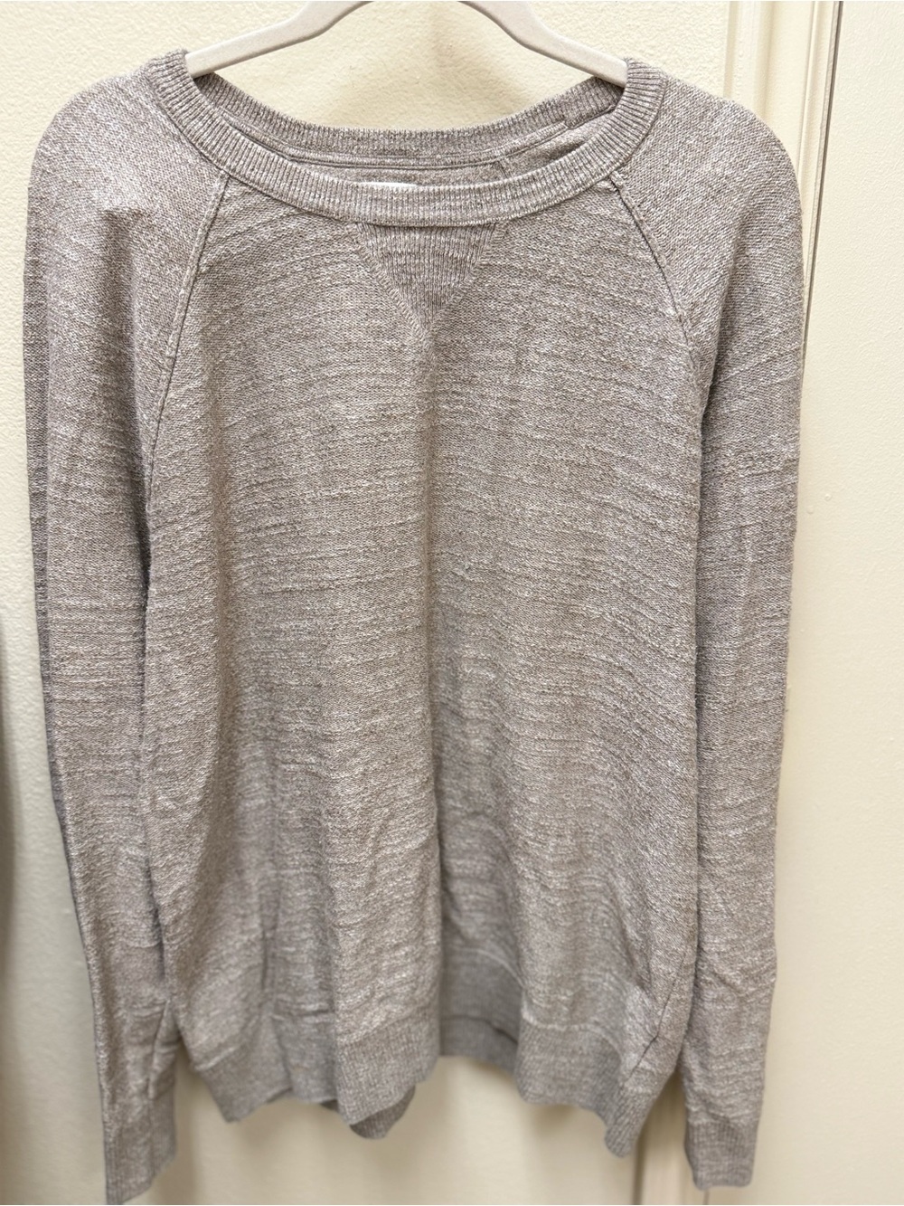 GAP Men’s Heathered Tan Crewneck Sweater